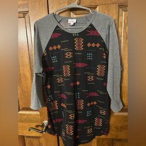 LuLaRoe Randy Baseball Tee Aztec Southwestern Print Gray Black Large (14-16)